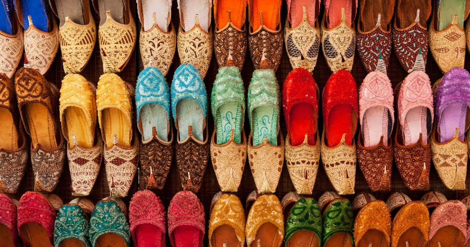 Beyond the Malls: Alternative 10 Shopping Spots in Dubai