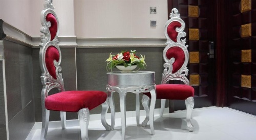 White Fort Hotel image 3